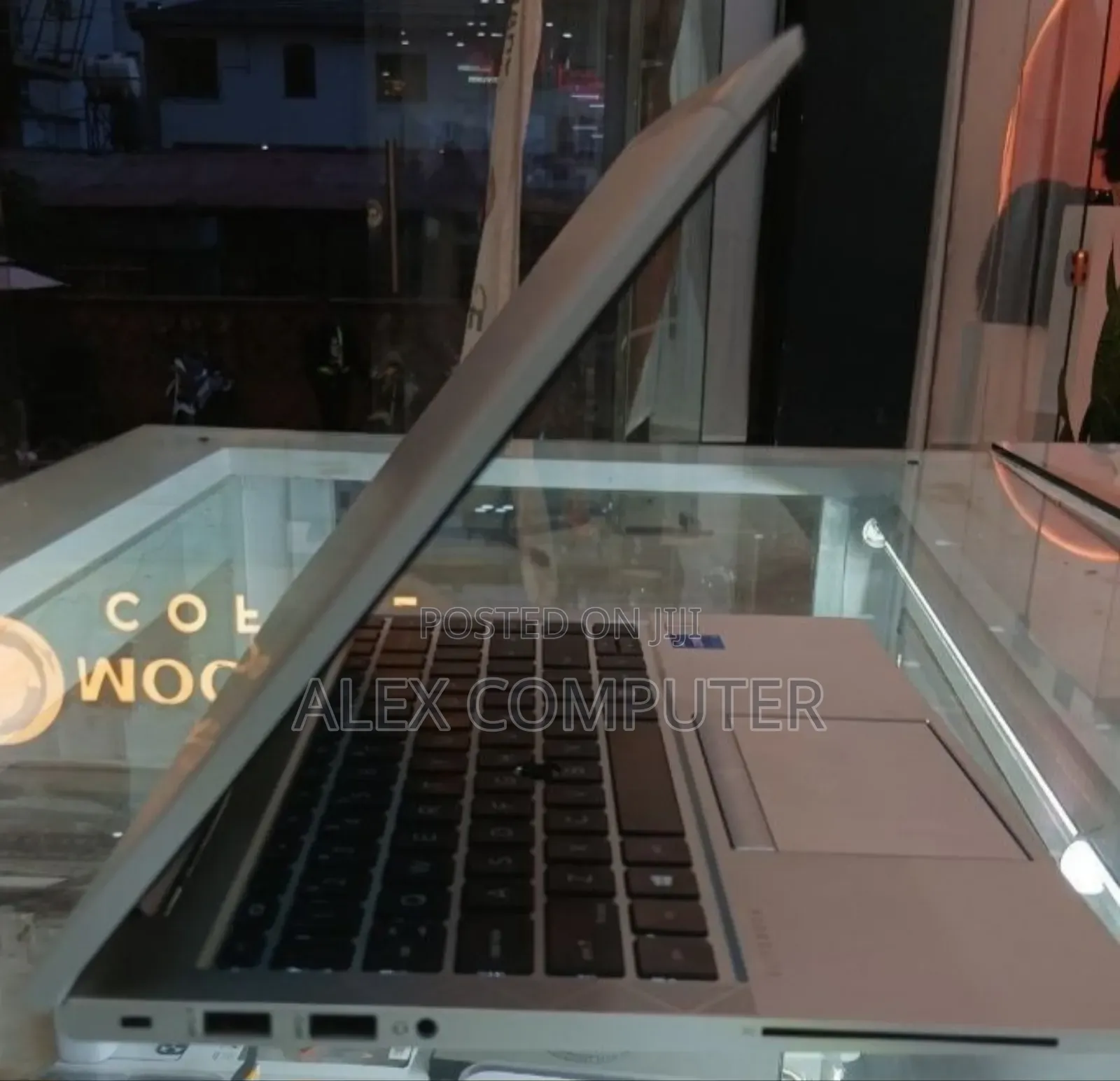 New Laptop HP EliteBook 840 G8 16GB Intel Core i7 SSD 512GB