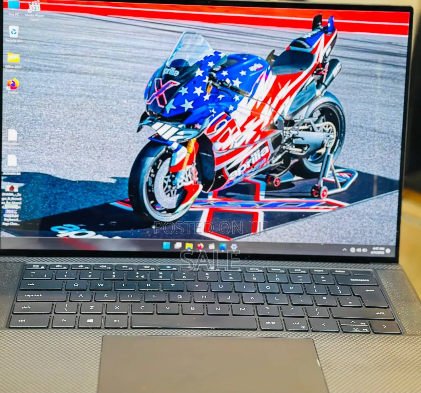 New Laptop Dell Precision 5560 16GB Intel Core i7 SSD 512GB
