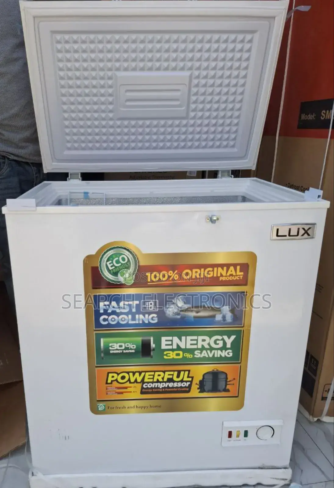 Lux 325l Dipp Chest Freezer
