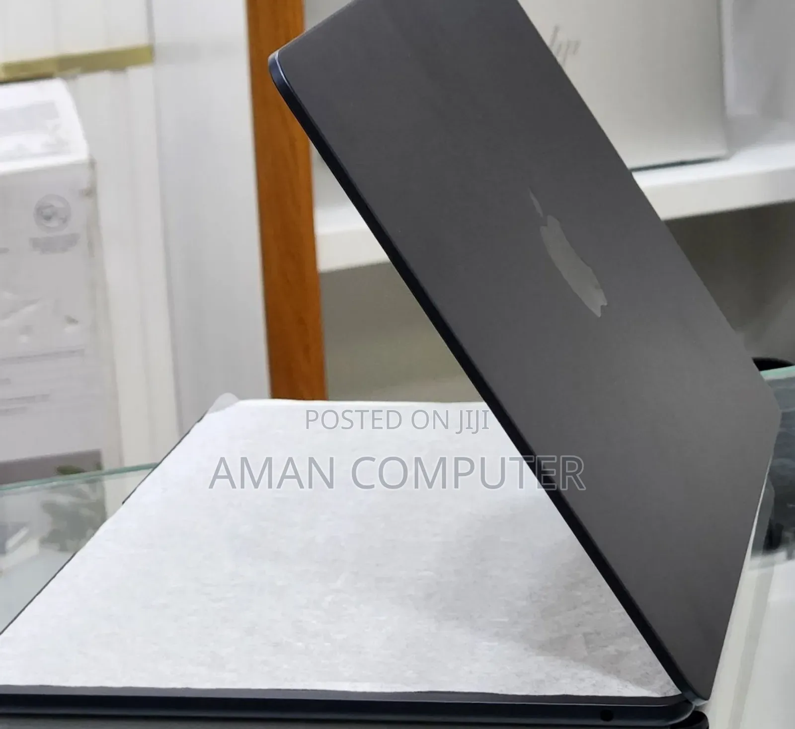 New Laptop Apple MacBook Air 2025 M4 13-inch 16GB Apple M4 SSD 256GB