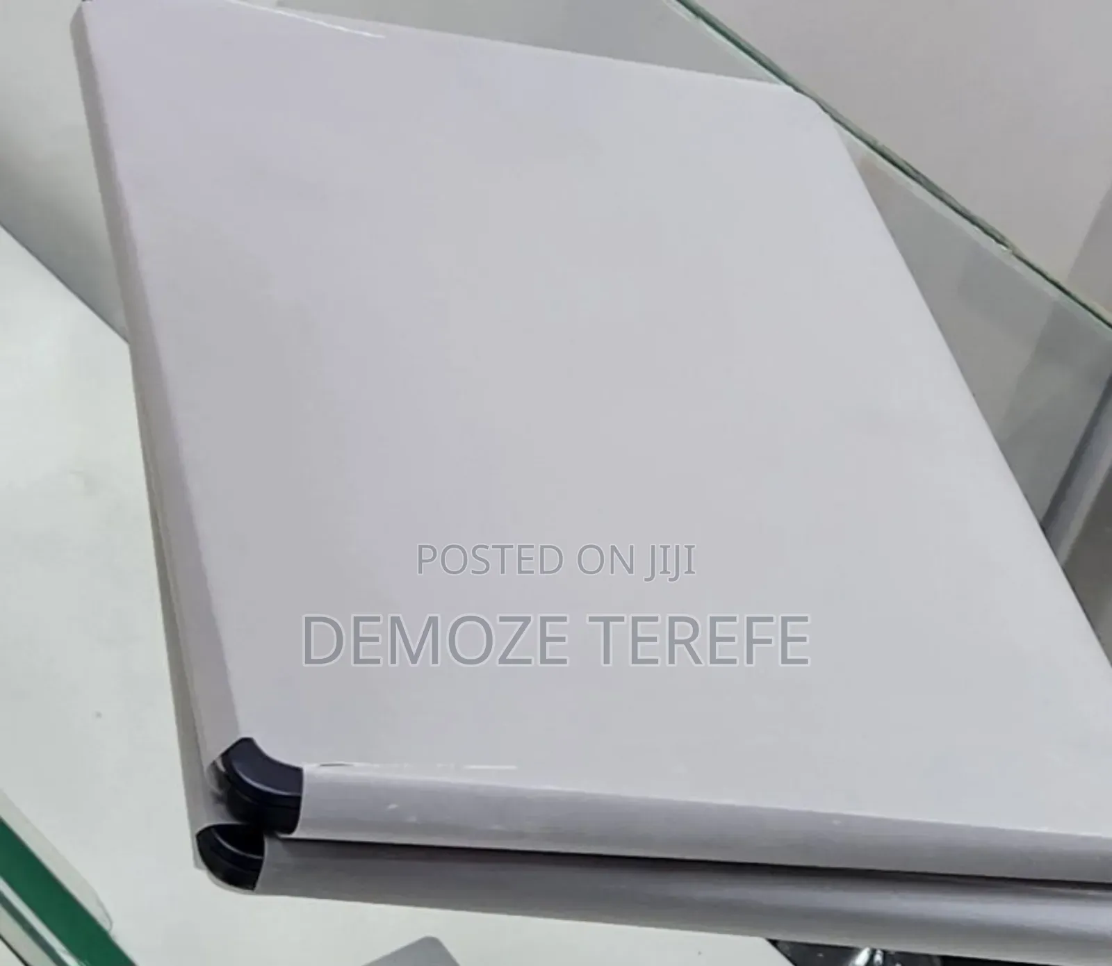 New Laptop Apple MacBook Air 16GB Apple M1 SSD 256GB