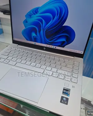 New Laptop HP Pavilion 14 16GB Intel Core i5 SSD 1T