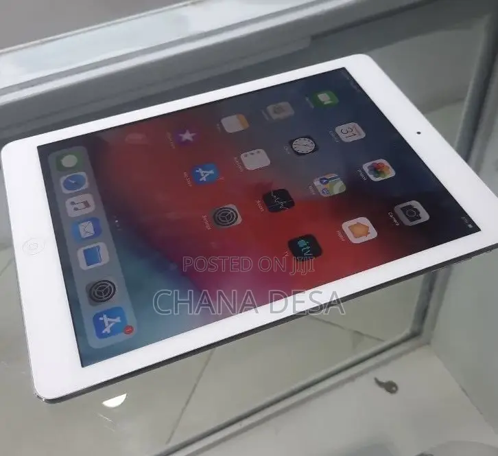 New Apple iPad Air 64 GB