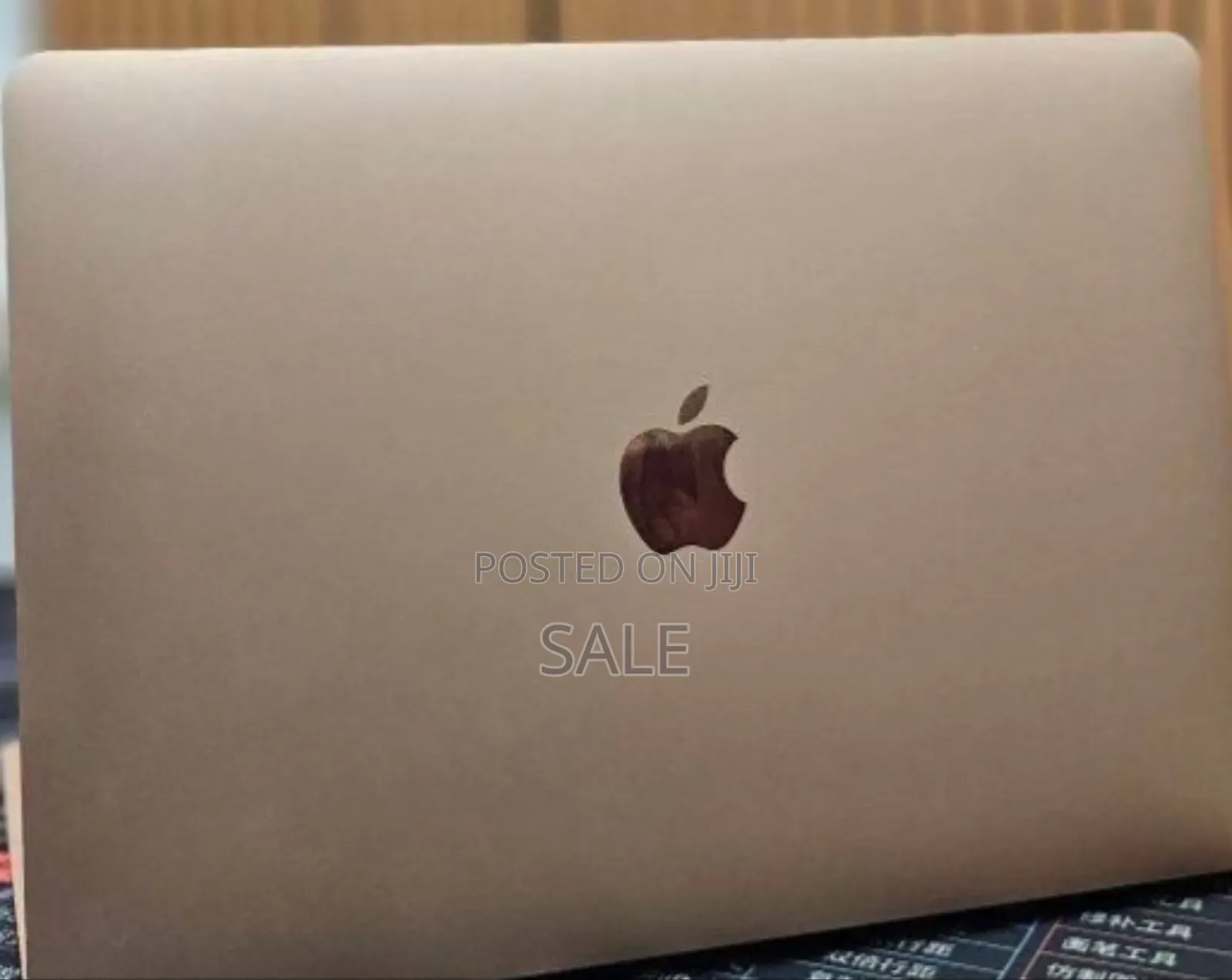 New Laptop Apple MacBook Pro M1 8GB Apple M1 Pro SSD 256GB