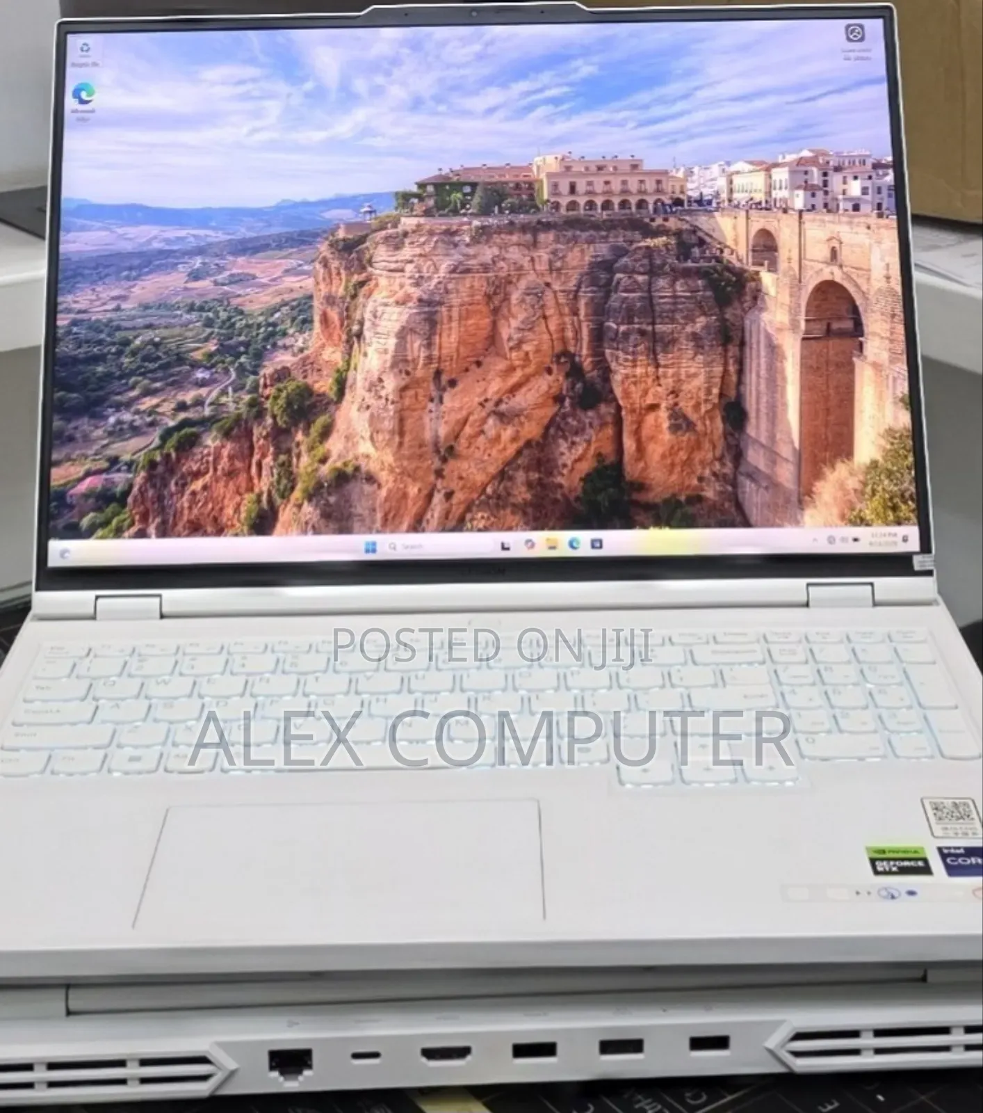 New Lenovo Legion Y7000P IRX9 Gaming Laptop 16GB Intel Core i9 SSD 1T