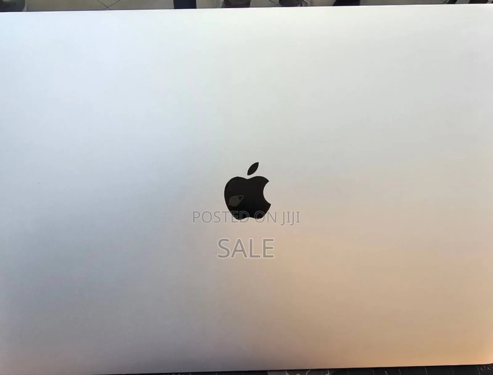 New Laptop Apple MacBook Pro 2019 16GB Intel Core i7 SSD 512GB