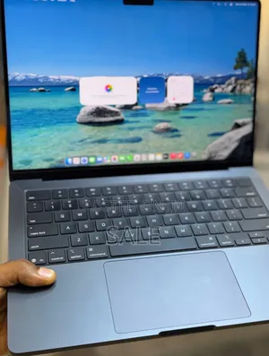 New Apple MacBook Pro 2025 M5 14-inch 16GB Apple M1 Pro SSD 512GB