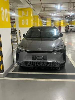 New Toyota bZ4X 71.4 kWh AWD 2023 Silver