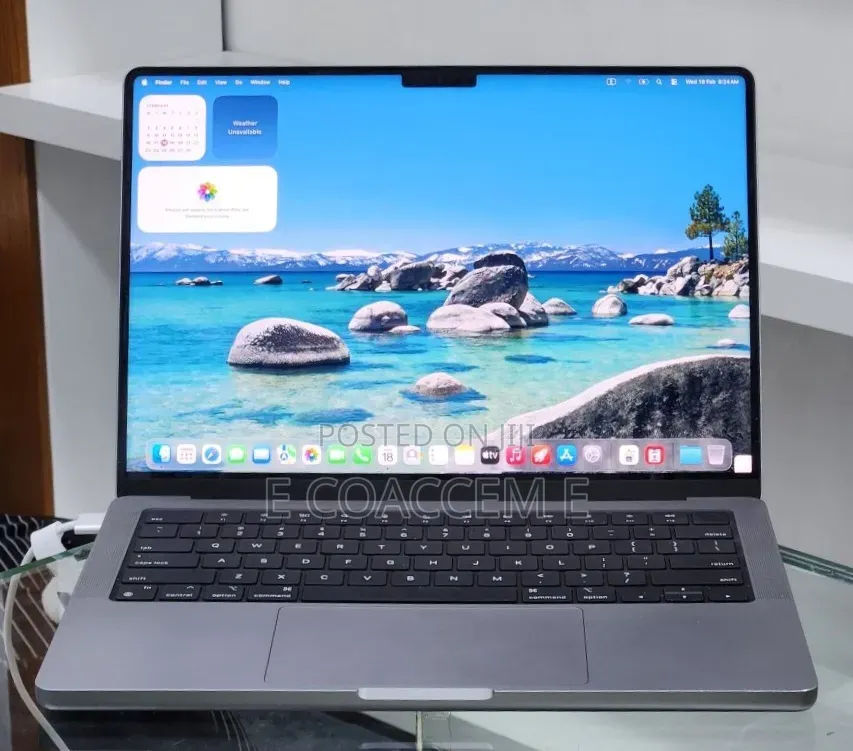 New Laptop Apple MacBook 32GB SSD 512GB