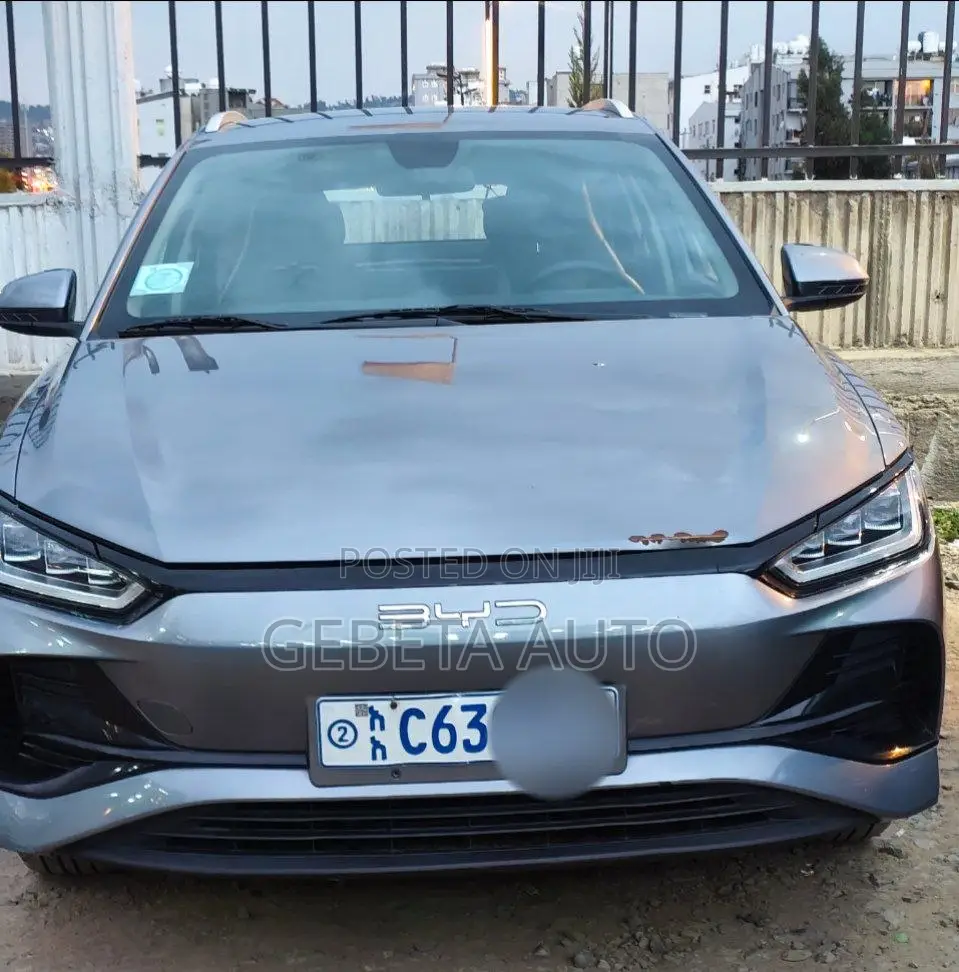 BYD E2 43 kWh 94 hp FWD 2025