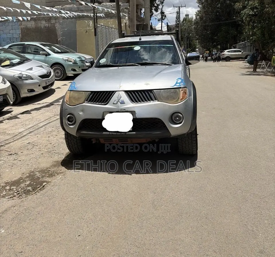 Mitsubishi L200 2008 Silver
