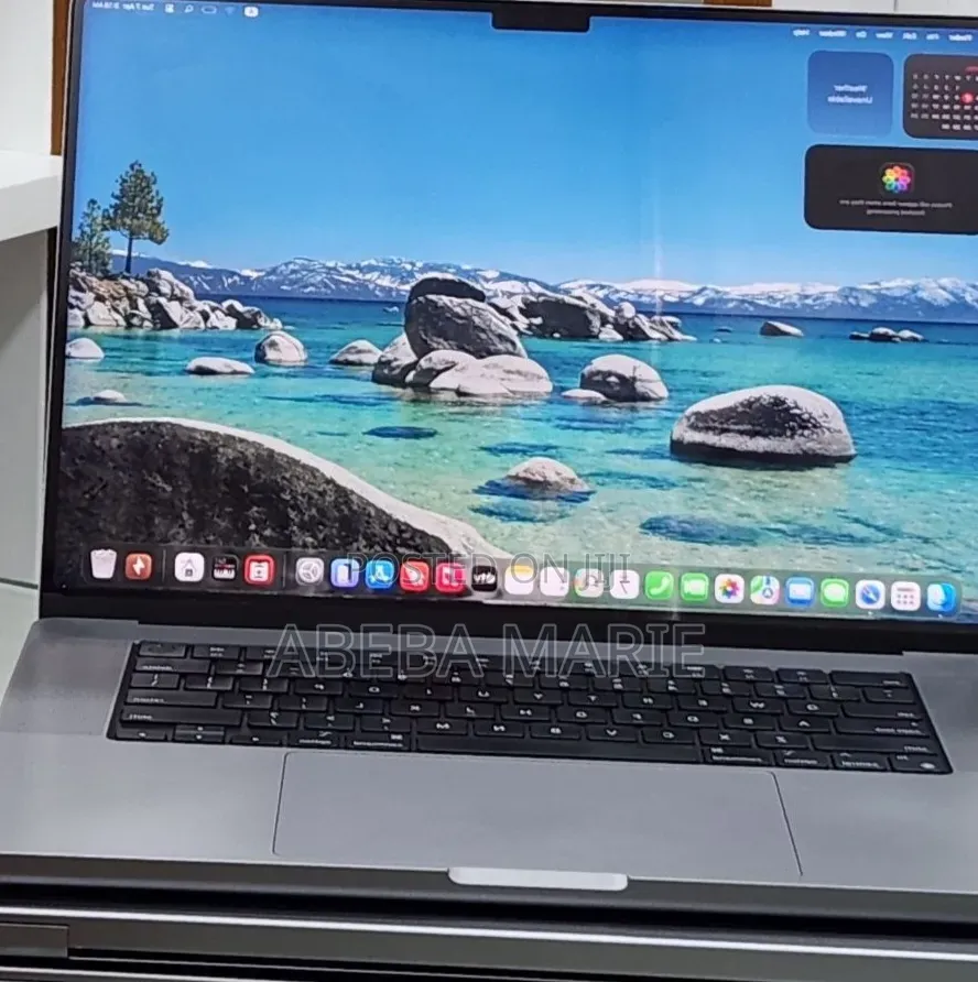 New Laptop Apple MacBook Pro M1 32GB Apple M1 Pro SSD 512GB