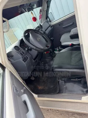 Toyota Land Cruiser 2016 White