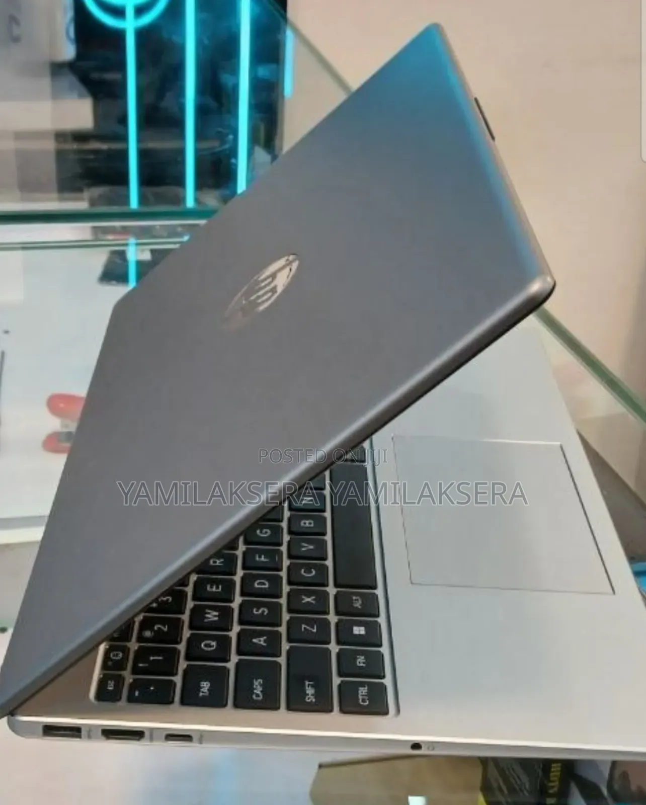 New Laptop HP 250 G10 16GB Intel Core i5 SSD 512GB