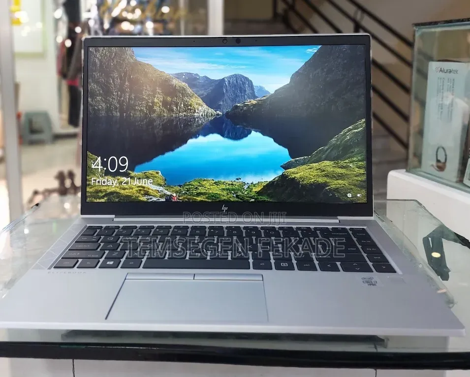 New Laptop HP EliteBook 830 G7 16GB Intel Core i7 SSD 512GB