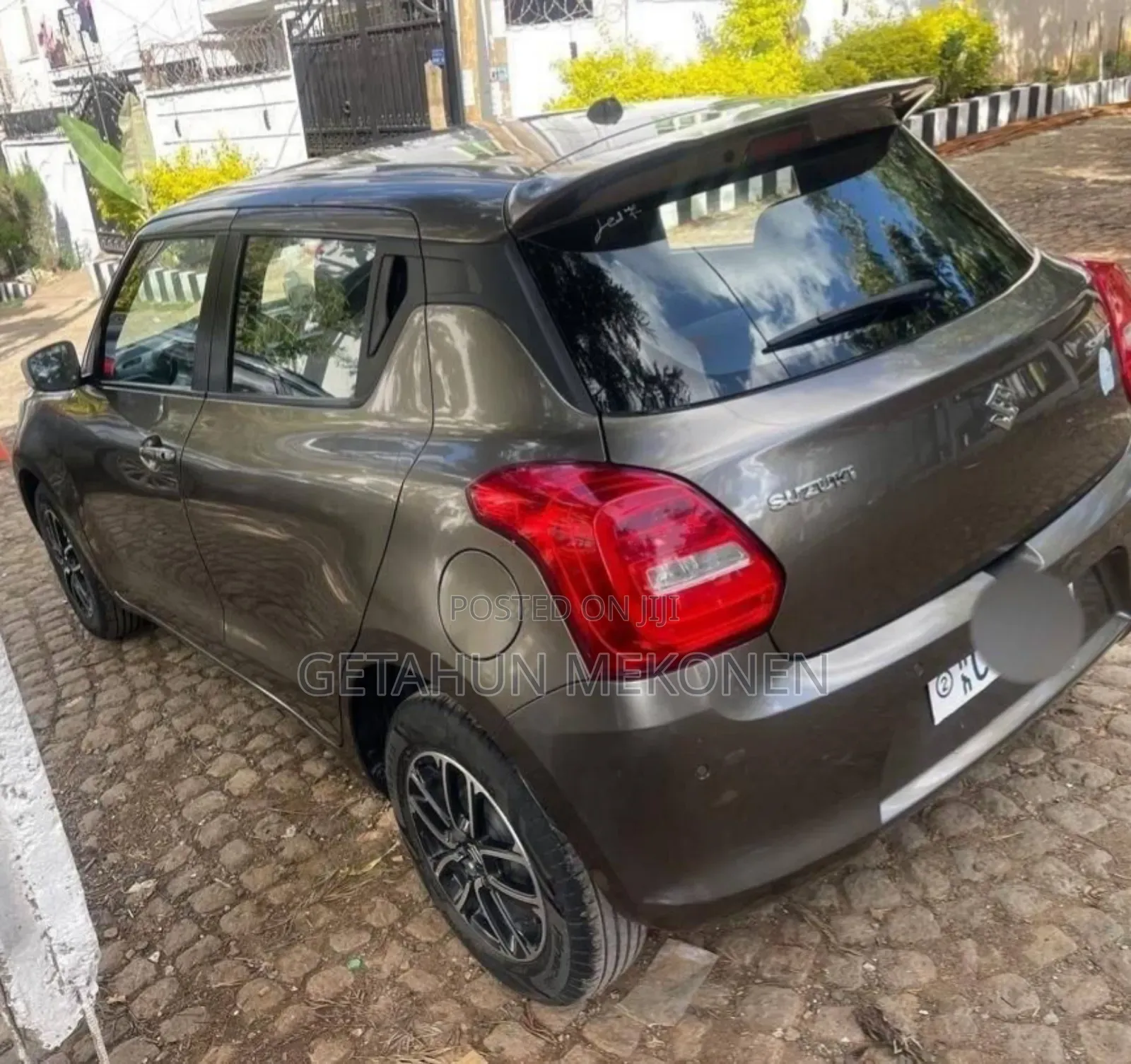 Suzuki Swift 2022 Gray