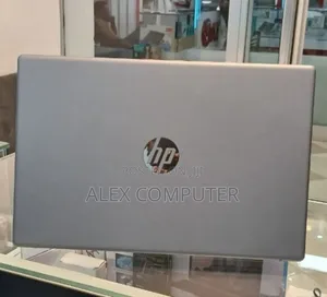 New Laptop HP 250 G10 16GB Intel Core i5 SSD 512GB