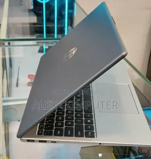 New Laptop HP 250 G10 16GB Intel Core i5 SSD 512GB