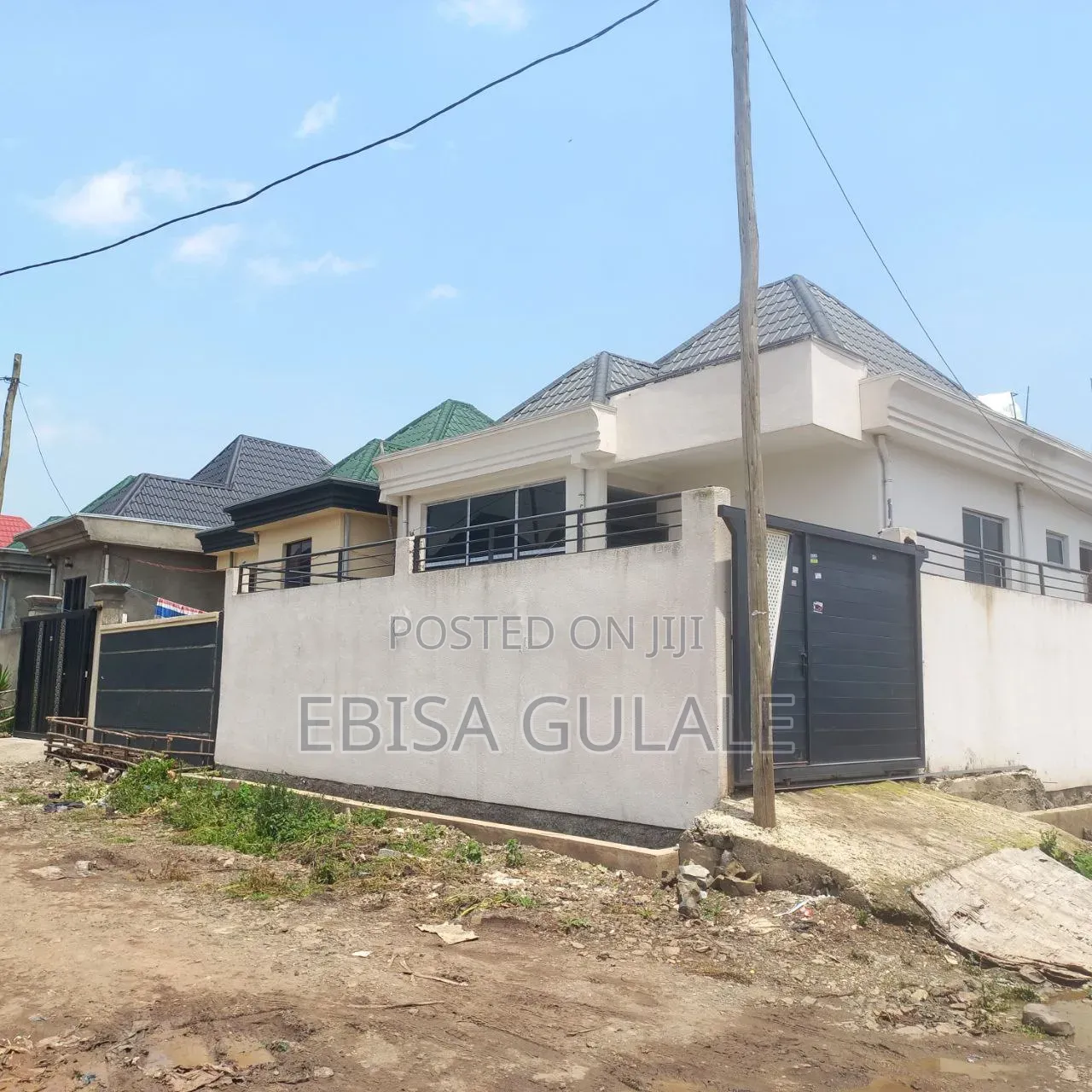 Furnished 4bdrm House in Yeka for sale