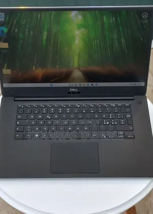 New Laptop Dell Precision 5540 16GB Intel Core i9 SSD 512GB