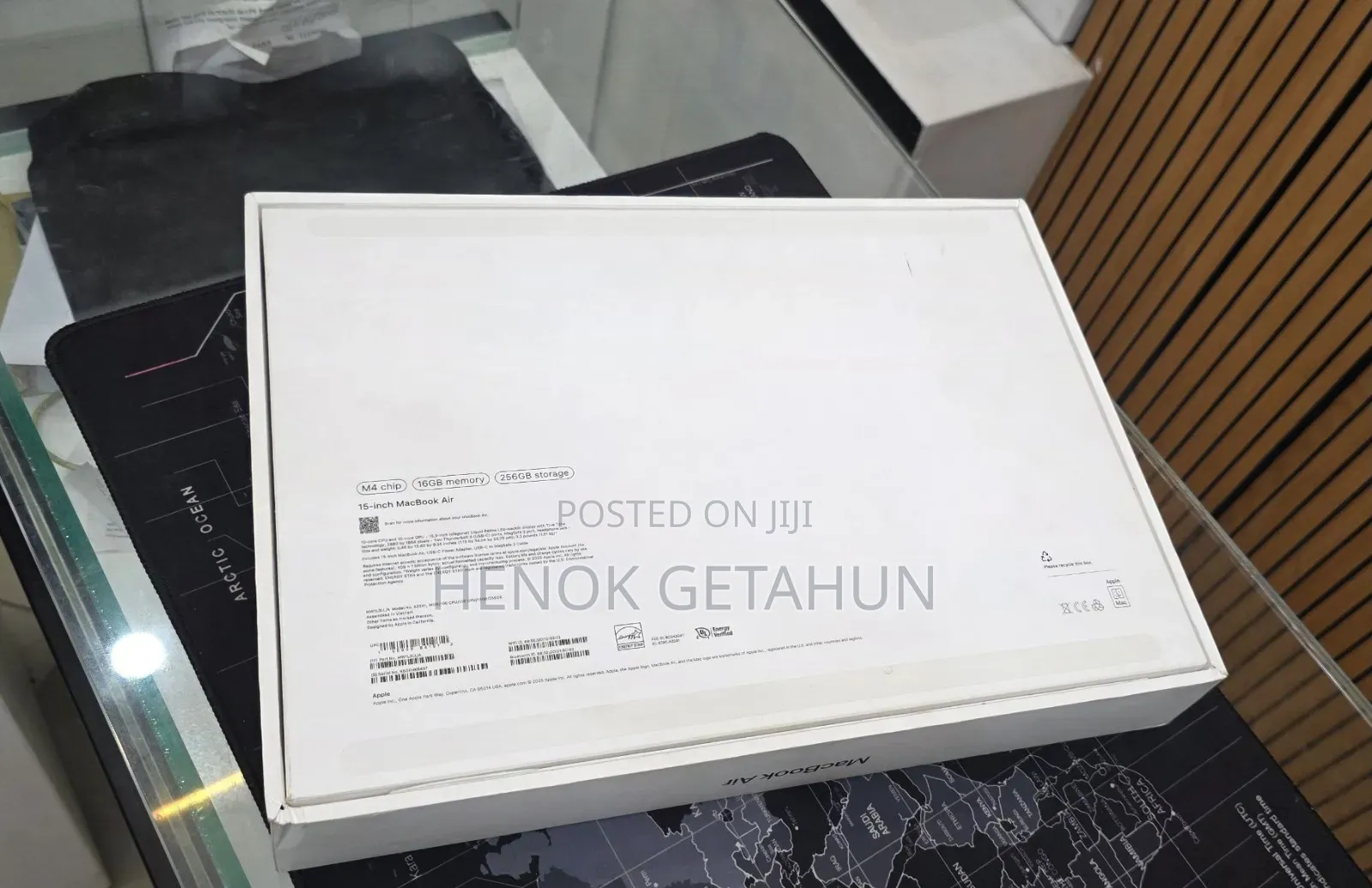 New Laptop Apple MacBook Air 2025 M4 15-inch 16GB Apple M4 SSD 256GB