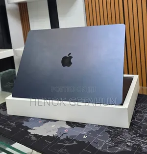 New Laptop Apple MacBook Air 2025 M4 15-inch 16GB Apple M4 SSD 256GB
