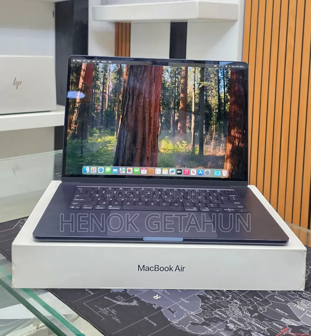 New Laptop Apple MacBook Air 2025 M4 15-inch 16GB Apple M4 SSD 256GB