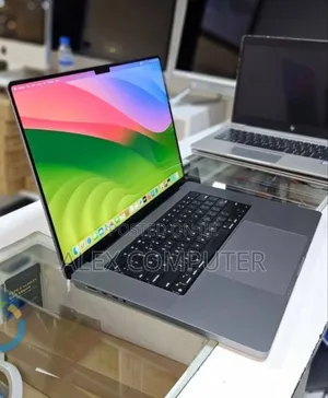 New Laptop Apple MacBook Pro M1 32GB Apple M1 Pro SSD 1T