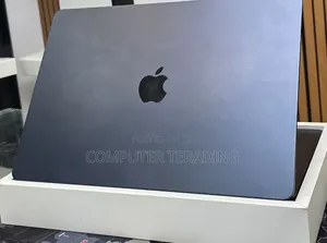 New Laptop Apple MacBook Air 2025 M4 15-inch 16GB Apple M4 SSD 256GB