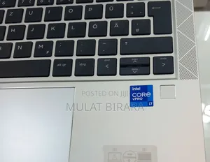 New Laptop HP EliteBook 830 G8 16GB Intel Core i7 SSD 512GB