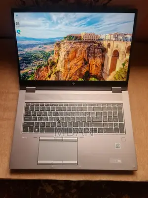 Laptop HP ZBook 17 16GB Intel Core i7 SSHD+SSD 512GB