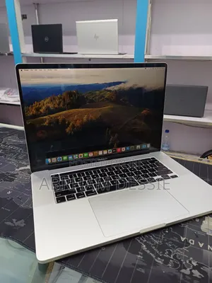 New Laptop Apple MacBook Pro 2019 16GB Intel Core i7 SSD 512GB