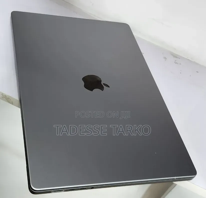 New Laptop Apple MacBook Pro 2021 M1 16GB Apple M1 Pro SSD 512GB