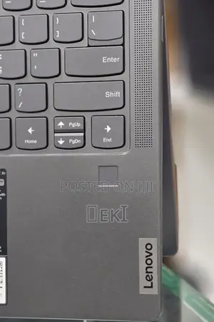 New Laptop Lenovo Yoga 7i 16GB Intel Core i7 SSD 512GB
