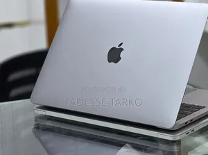 New Laptop Apple MacBook Pro 2019 16GB Intel Core i5 SSD 256GB