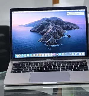 New Laptop Apple MacBook Pro 2019 16GB Intel Core i5 SSD 256GB