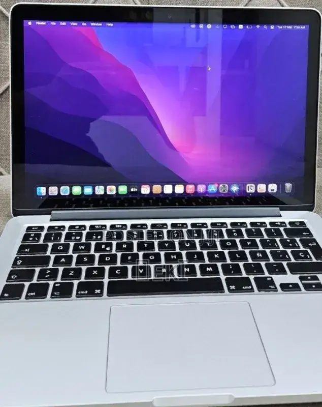 Laptop Apple MacBook Pro 2015 8GB Intel Core i7 SSD 256GB