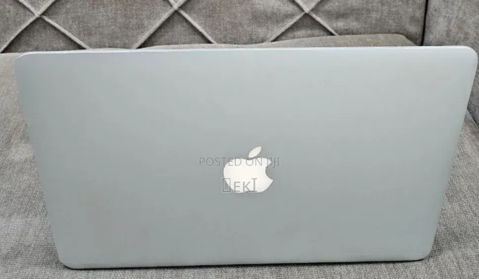 Laptop Apple MacBook Pro 2015 8GB Intel Core i7 SSD 256GB