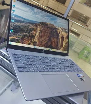 New Laptop HP 16GB Intel Core i5 SSD 1T