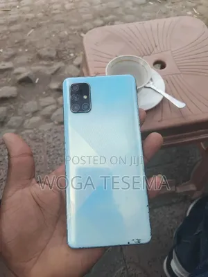 Samsung Galaxy A71 128 GB Blue