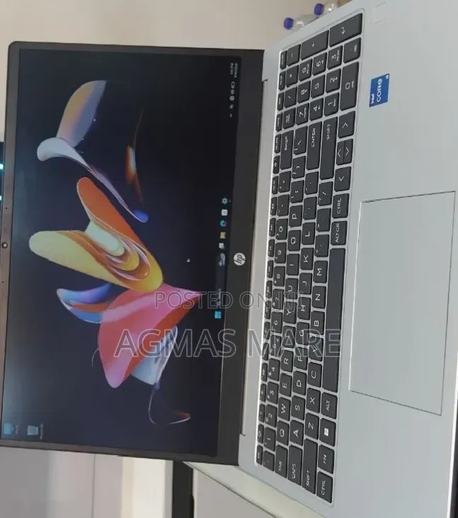 New Laptop HP 250 G10 16GB Intel Core i5 SSD 512GB