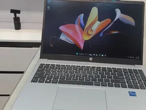 New Laptop HP 250 G10 16GB Intel Core i5 SSD 512GB
