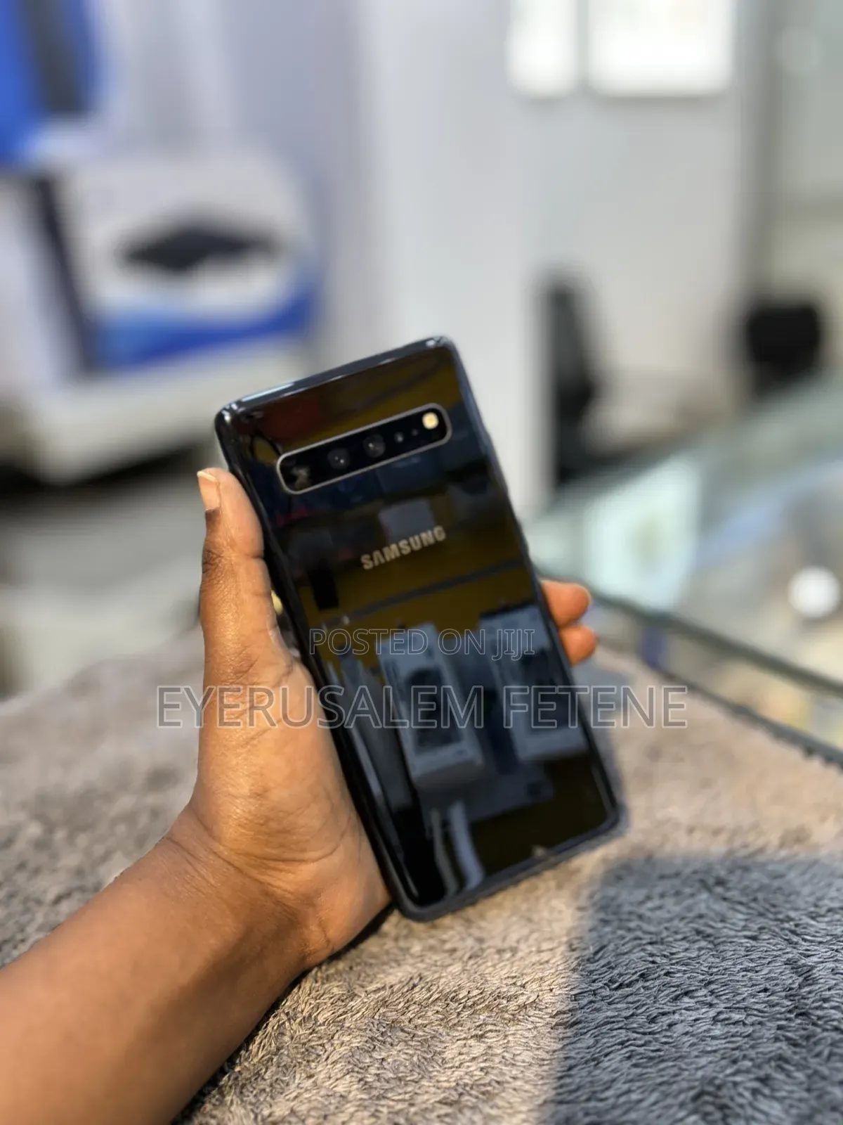 New Samsung Galaxy S10 5G 256 GB Black