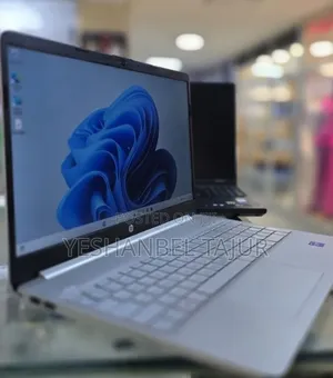 New Laptop HP Stream Notebook 16GB Intel Core i7 SSD 512GB