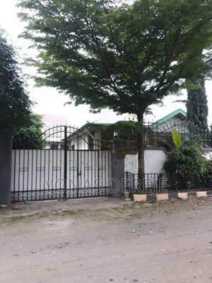 Furnished 8bdrm House in ዱከም, East Shewa for sale