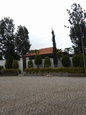 Furnished 8bdrm House in ዱከም, East Shewa for sale