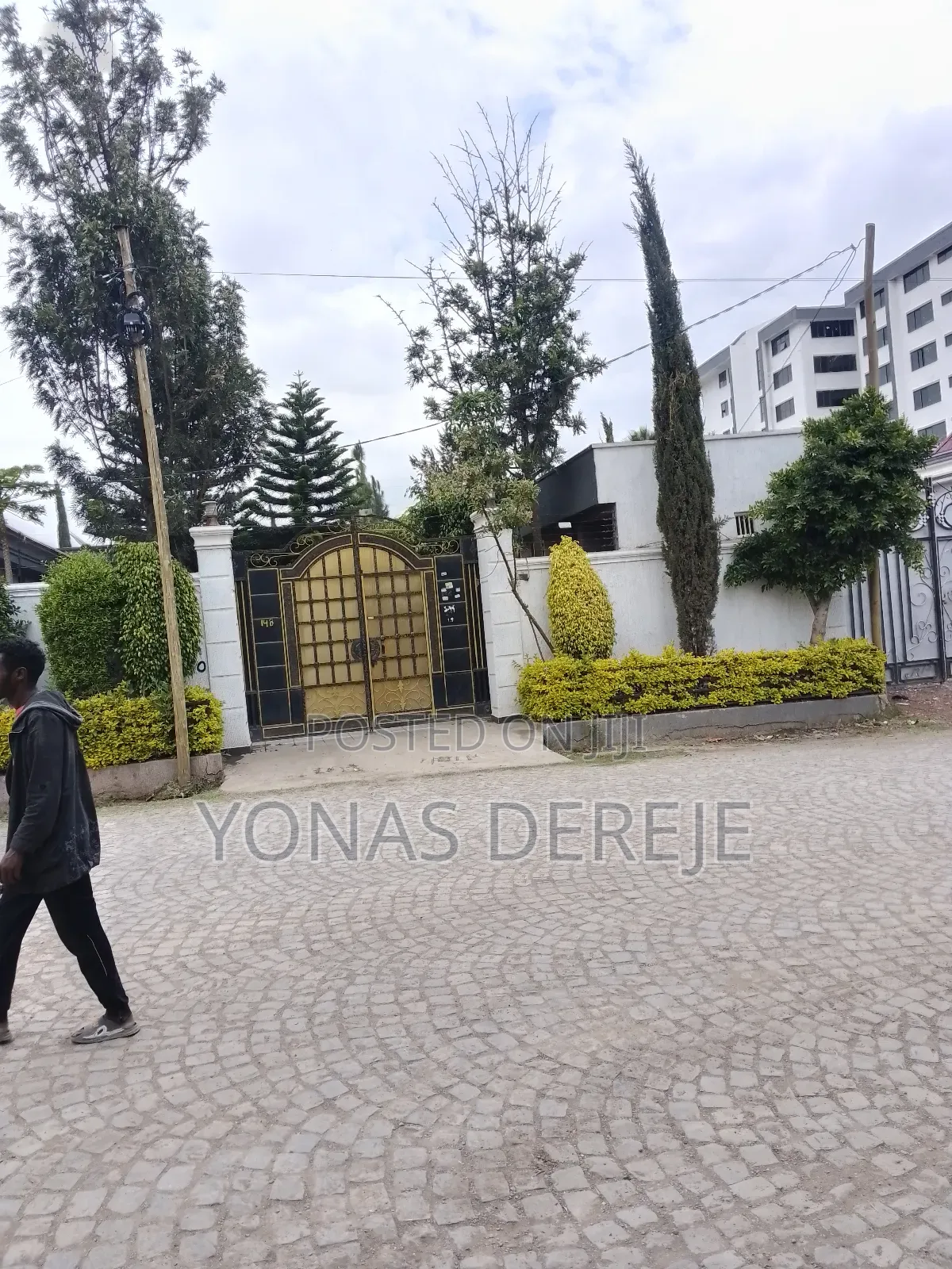 Furnished 8bdrm House in ዱከም, East Shewa for sale
