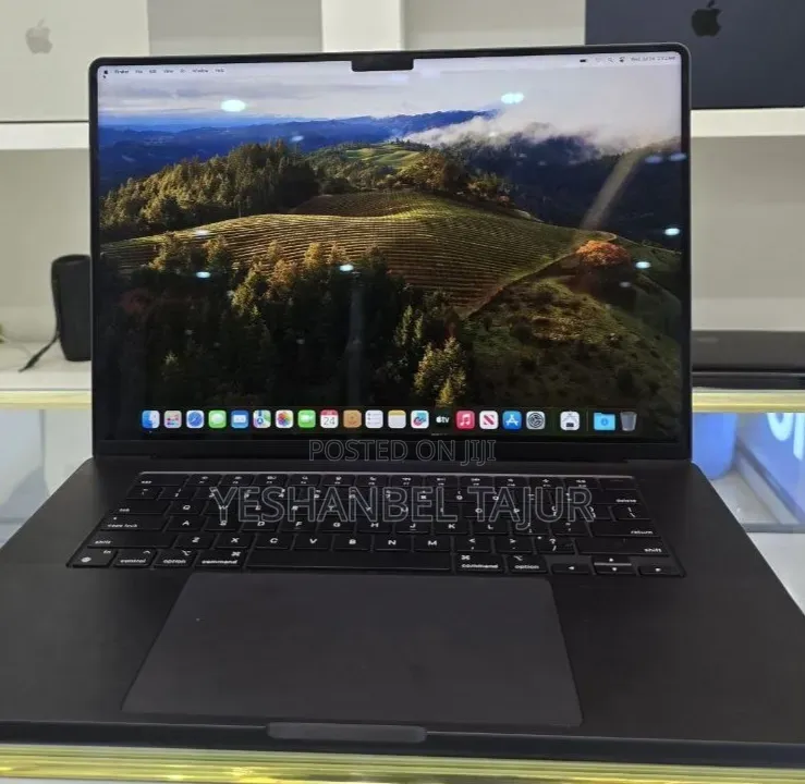 New Apple MacBook Pro 2023 M3 Pro 16-inch 36GB Apple M3 Pro SSD 512GB