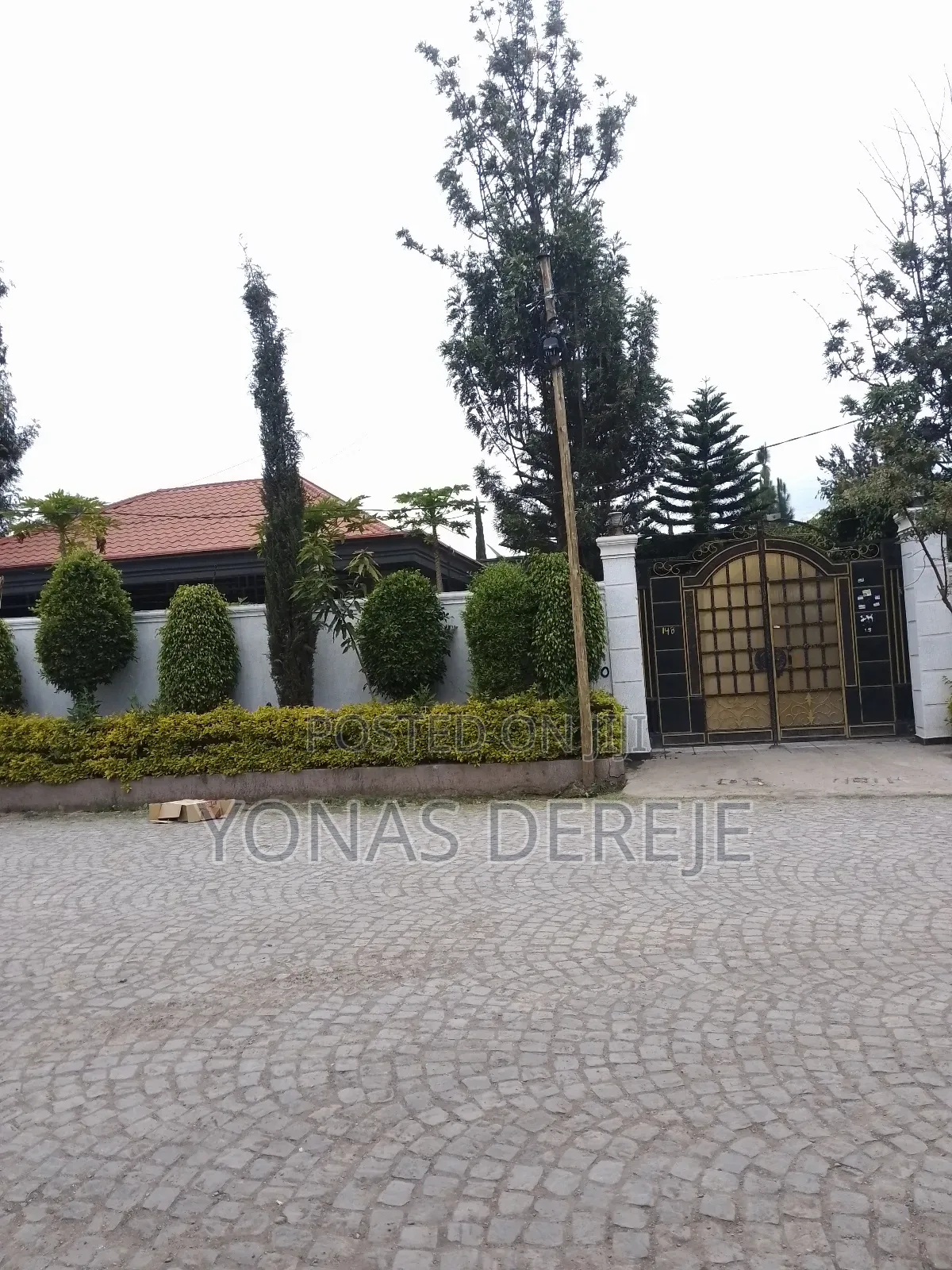 Furnished 8bdrm House in ዱከም, East Shewa for sale