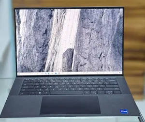 New Laptop Dell XPS 15 16GB Intel Core i7 SSD 1T